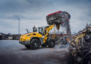 Колісні навантажувачі Liebherr L 546