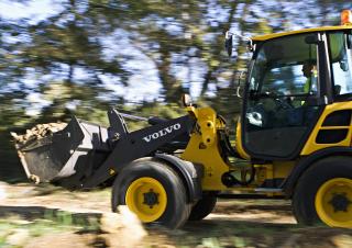 Колісні навантажувачі Volvo L25F