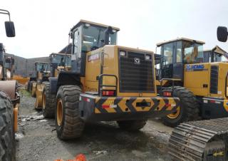 Колісні навантажувачі XCMG LW400FN