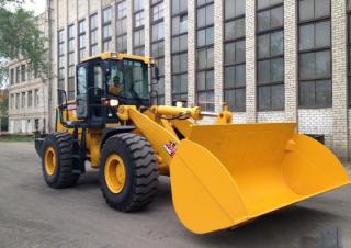 Колісні навантажувачі XCMG LW500KL