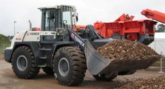 Колісні навантажувачі Terex TL 210