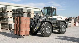 Колісні навантажувачі Terex TL 260