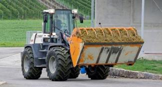 Колісні навантажувачі Terex TL 260