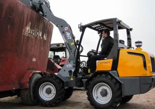 Колісні навантажувачі Giant V 4502 T