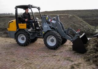 Колісні навантажувачі Giant V 4502 T
