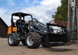 Колісні навантажувачі Giant V 6004 T Tele