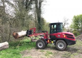 Колісні навантажувачі Yanmar V80