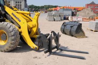 Колісні навантажувачі Komatsu WA100M-6