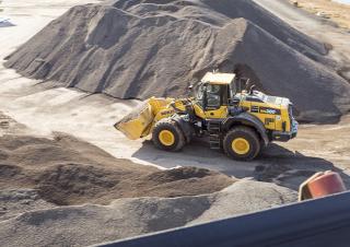 Колісні навантажувачі Komatsu WA380-8E0