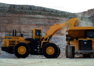 Колісні навантажувачі Komatsu WA800-3