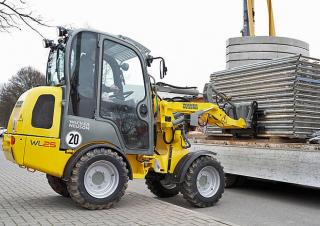 Колісні навантажувачі Wacker Neuson WL25