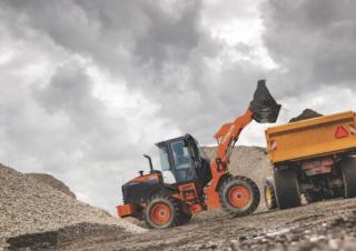 Колісні навантажувачі Hitachi ZW120-6