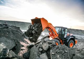 Колісні навантажувачі Hitachi ZW220-6