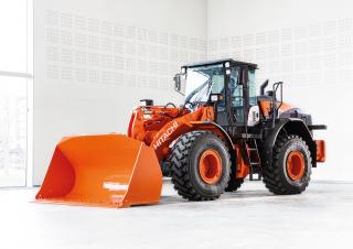 Колісні навантажувачі Hitachi ZW220-6