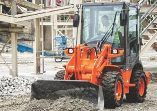 Колісні навантажувачі Hitachi ZW30-5B