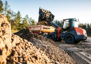 Колісні навантажувачі Hitachi ZW75-6