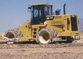 Ущільнювачі сміття Caterpillar 815F Series 2
