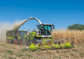 Кормозбиральні комбайни 2-силові Claas Jaguar 860