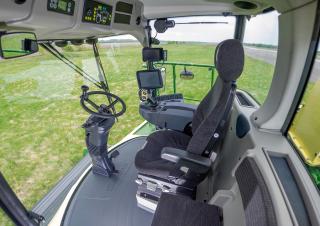 Кормозбиральні комбайни 2-силові Krone BiG X 630