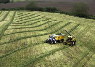 Кормозбиральні комбайни 4-силові New Holland FR 480 