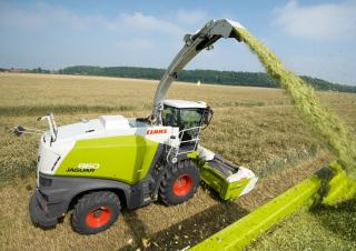 Кормозбиральні комбайни 4-силові Claas Jaguar 860