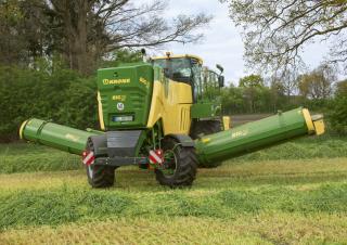 косарка-плющилка Krone BiG M 450 CR