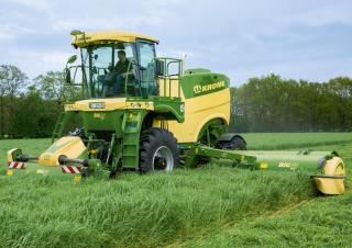 косарка-плющилка Krone BiG M 450 CR