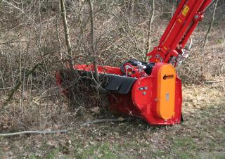 Літнє технічне обладнання косарки з похилими поверхнями Dücker UNA 450 GMK 12