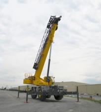 Крани для грунтових просторів Grove RT9150E