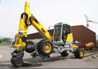 крокуючі екскаватори Menzi M325