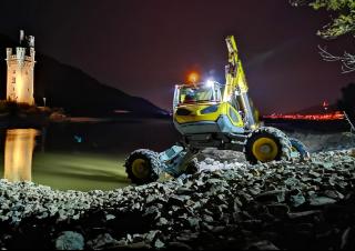 крокуючі екскаватори Menzi M525