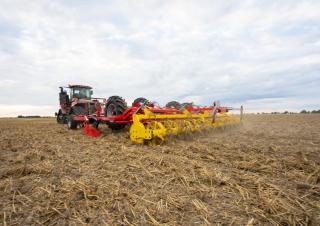 Культиватори Pöttinger Terria 6040