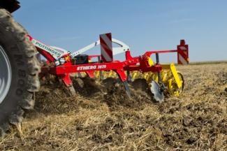 Культиватори Pöttinger Synkro 3020