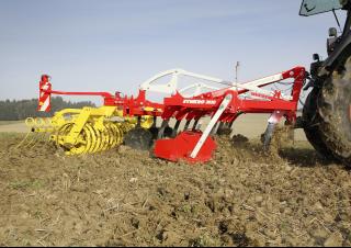 Культиватори Pöttinger Synkro 3030 nova