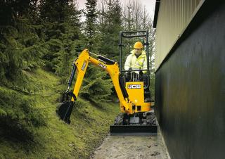 Міні-екскаватори JCB 8008