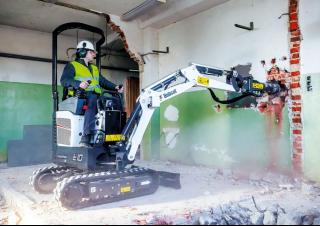 Міні-екскаватори Bobcat E10e