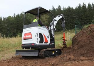 Міні-екскаватори Bobcat E17