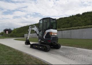 Міні-екскаватори Bobcat E27