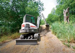Міні-екскаватори Bobcat E32