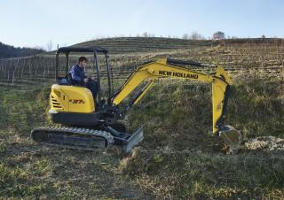 Міні-екскаватори New Holland E37C