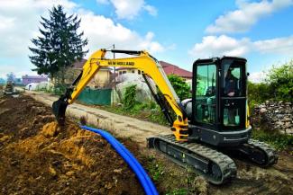 Міні-екскаватори New Holland E50B SR