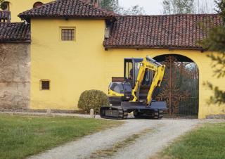Міні-екскаватори New Holland E50B SR