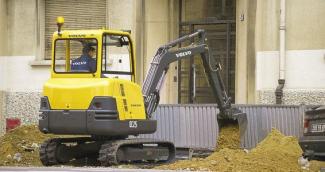 Міні-екскаватори Volvo EC25