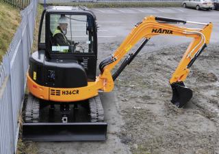 Міні-екскаватори Hanix H36CR