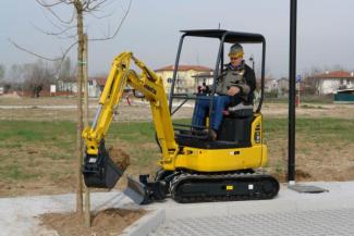 Міні-екскаватори Komatsu PC18MR-3