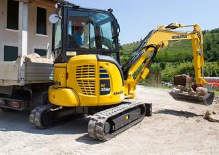 Міні-екскаватори Komatsu PC35MR-5