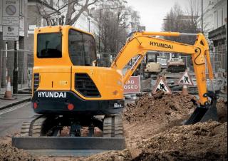 Міні-екскаватори Hyundai R60CR-9A