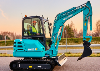 Міні-екскаватори Sunward SWE25F