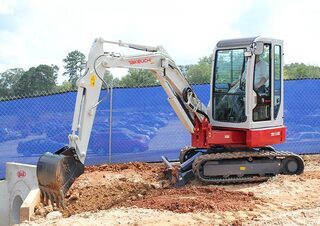 Міні-екскаватори Takeuchi TB 138 FR