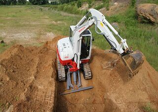 Міні-екскаватори Takeuchi TB 260